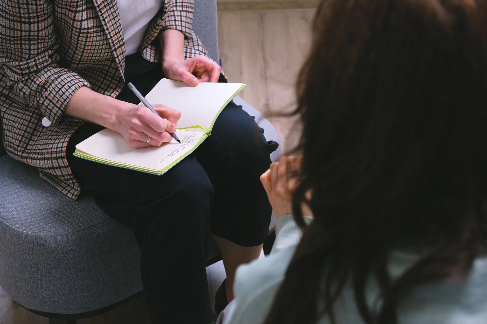 How to Choose a Marriage Counselor in Ahmedabad